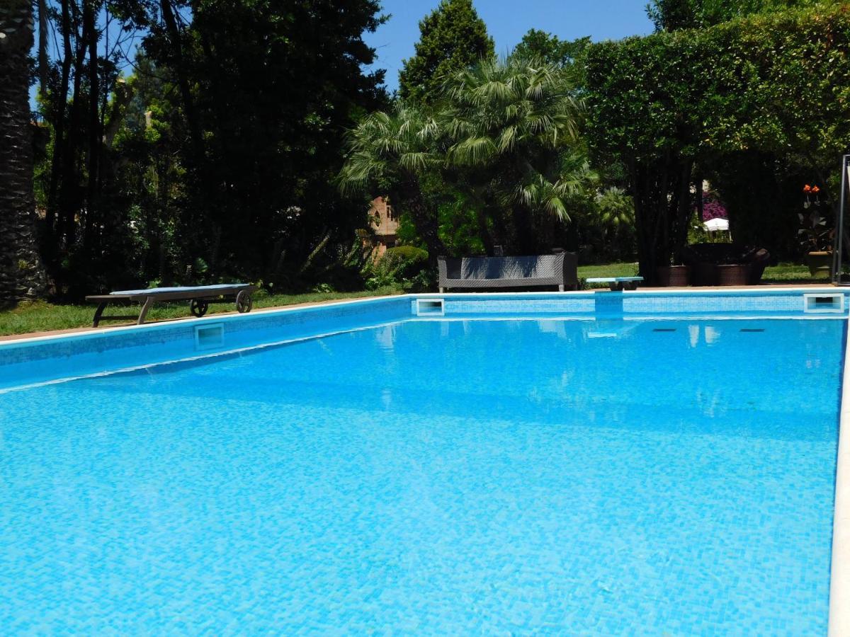 Appartamento Con Piscina Immersa Nel Verde Cascina Bagian luar foto